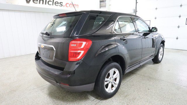 Used 2017 Chevrolet Equinox LS FWD image 6