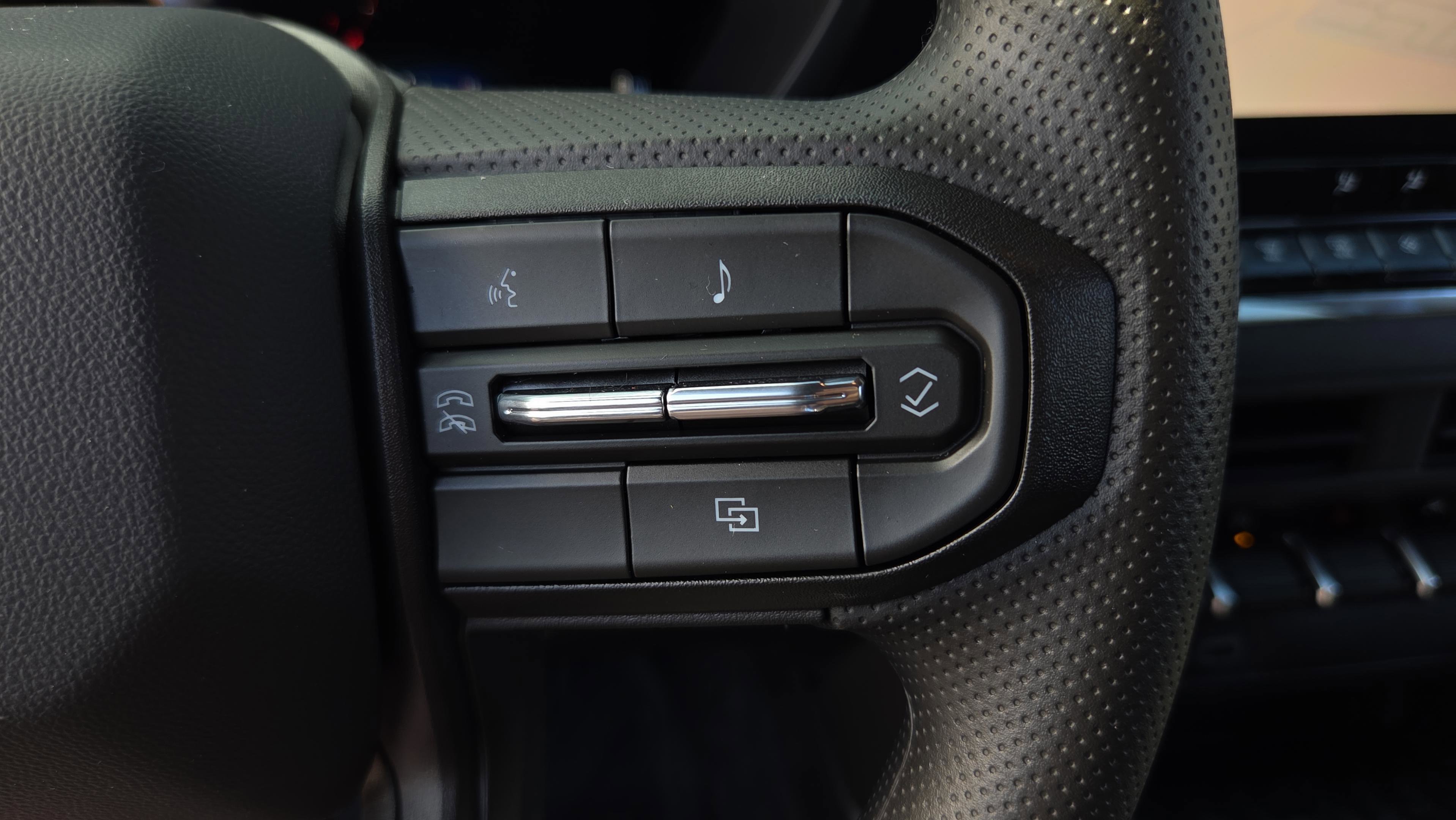 New 2026 Chevrolet Colorado Trail Boss AWD/4WD image 25