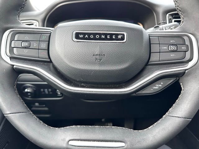 Used 2024 Jeep Wagoneer L 4WD w/ Premium Group I image 11