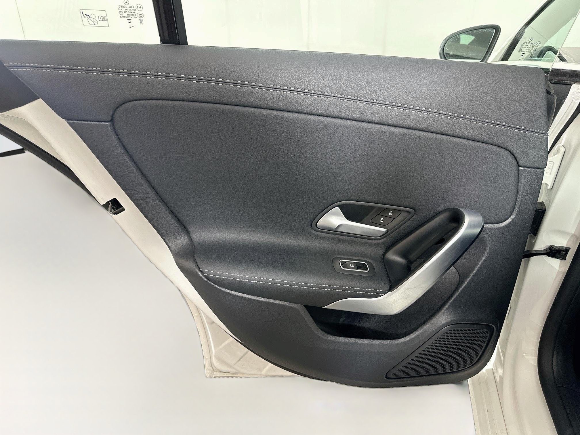 Used 2025 Mercedes-Benz CLA 250 image 27