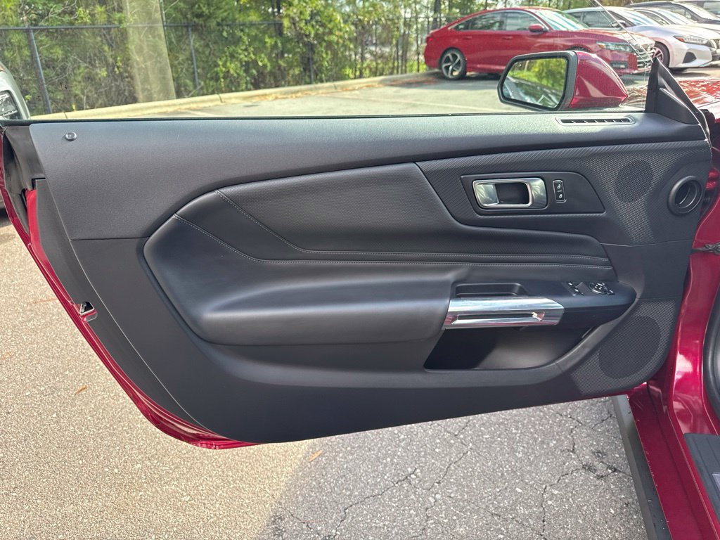 Used 2025 Ford Mustang GT Premium RWD image 17