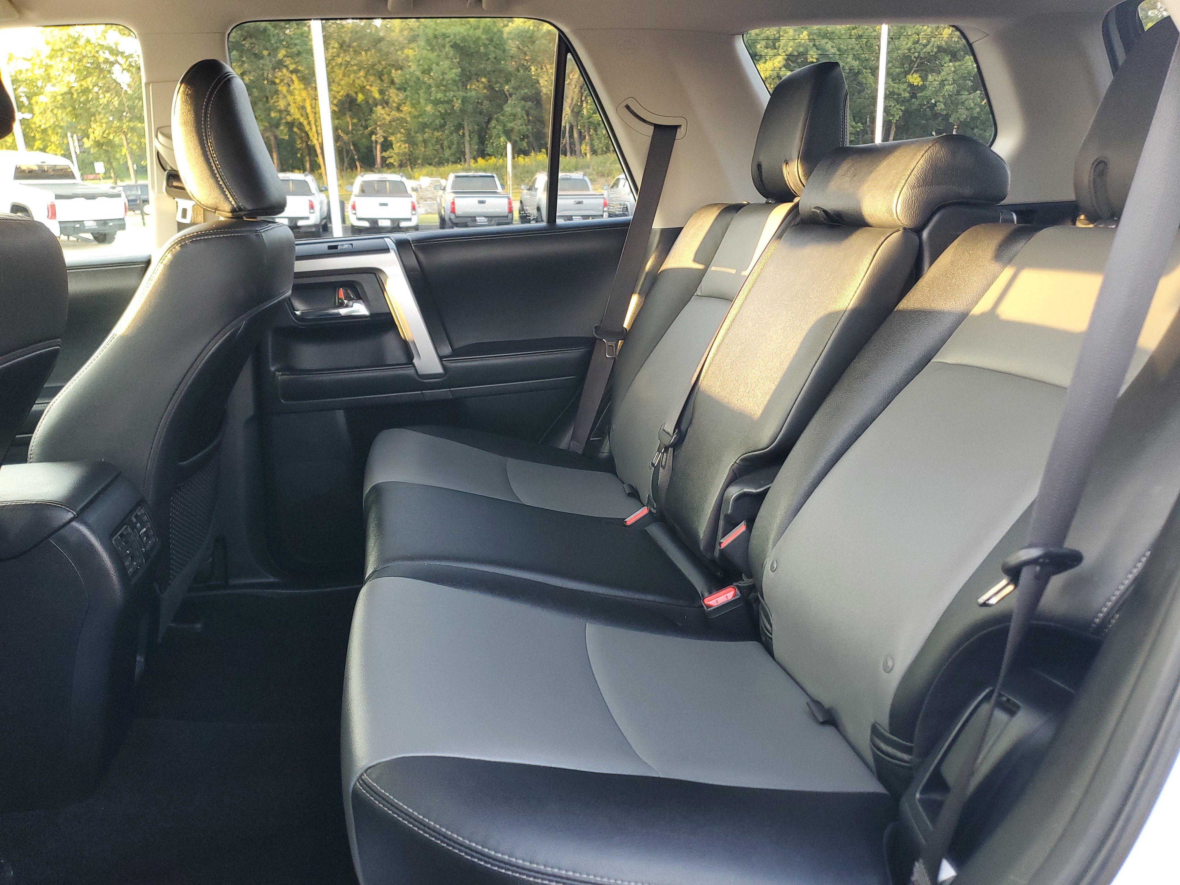 Certified 2024 Toyota 4Runner SR5 Premium image 9