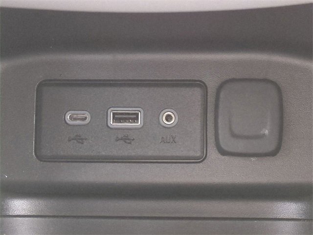 Used 2024 Chevrolet Equinox LS w/ Driver Confidence II Package image 25