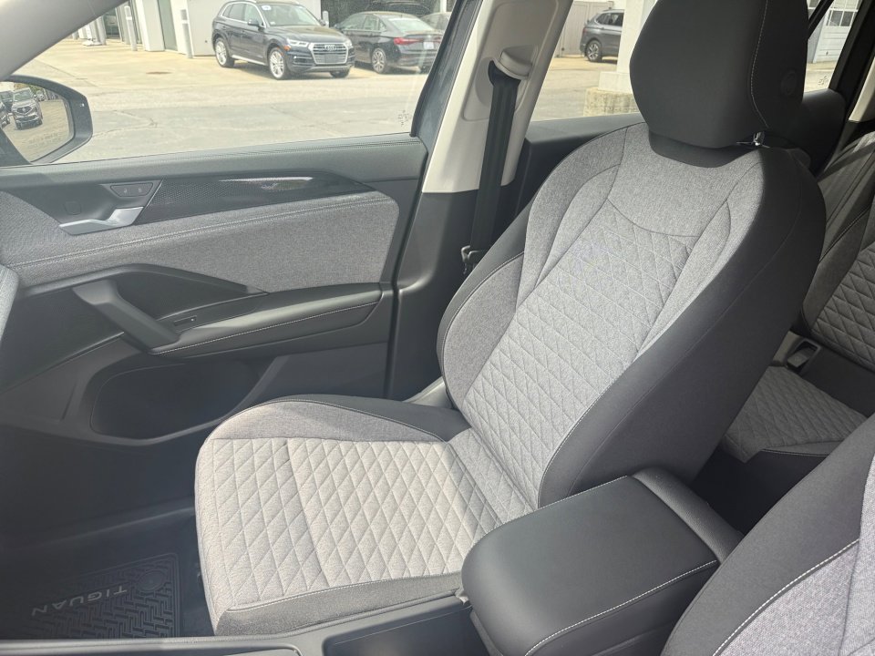 New 2026 Volkswagen Tiguan S FWD image 28