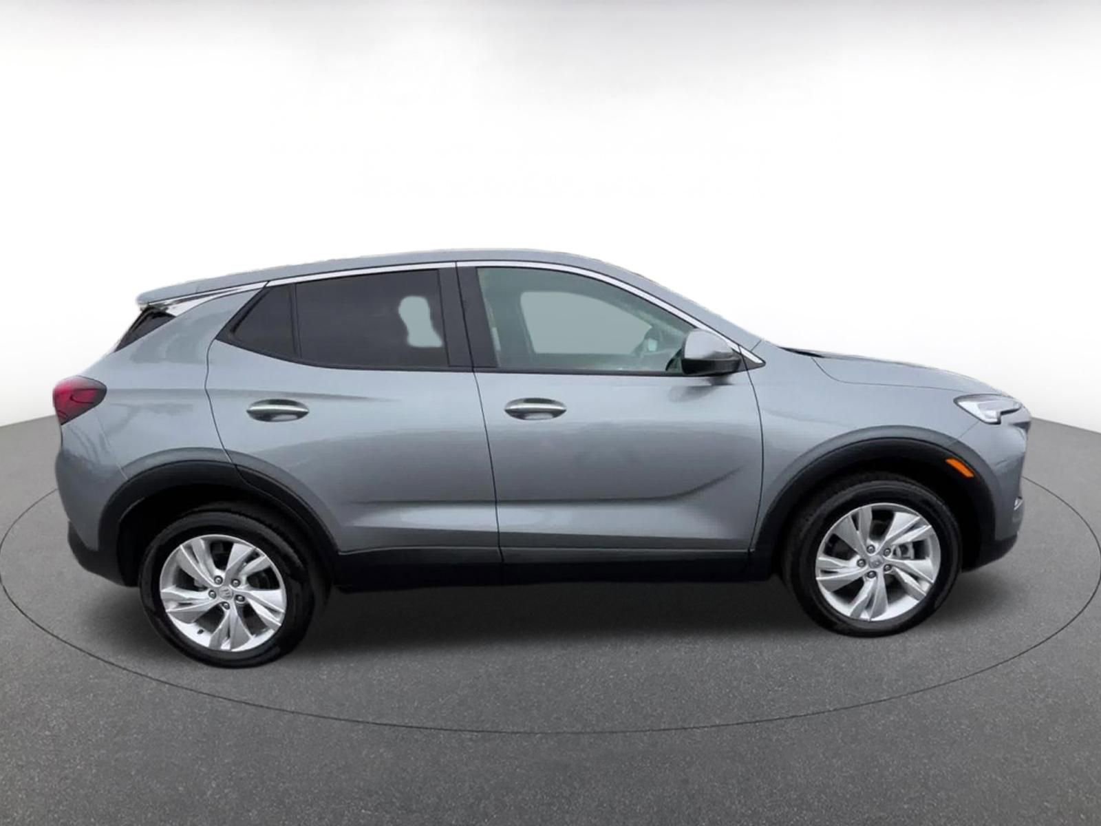 Used 2025 Buick Encore GX Preferred AWD/4WD image 16