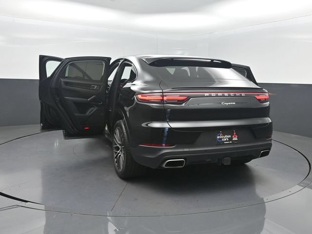 Used 2023 Porsche Cayenne Coupe w/ Premium Package AWD/4WD image 36