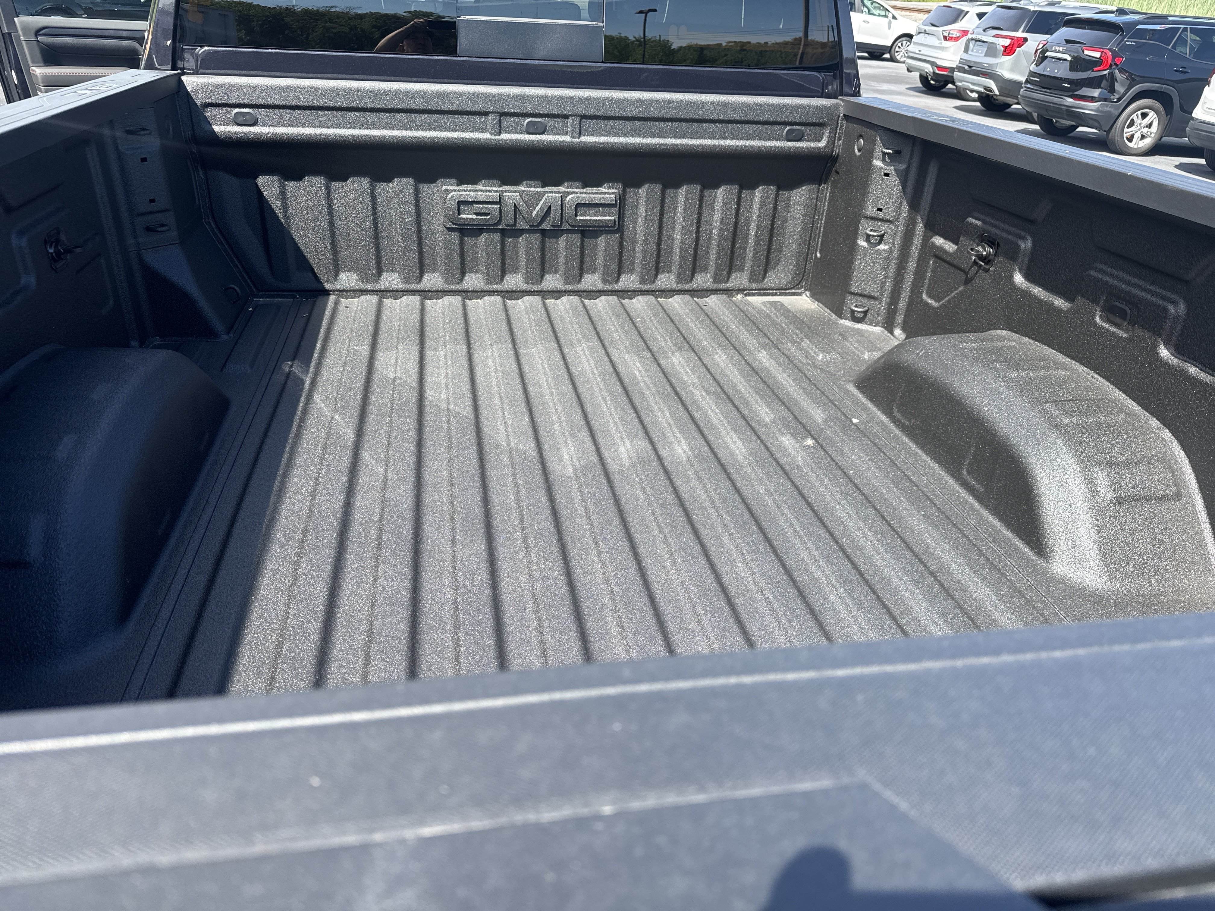 New 2026 GMC Sierra 2500 AT4X w/ AT4X AEV Edition AWD/4WD image 5