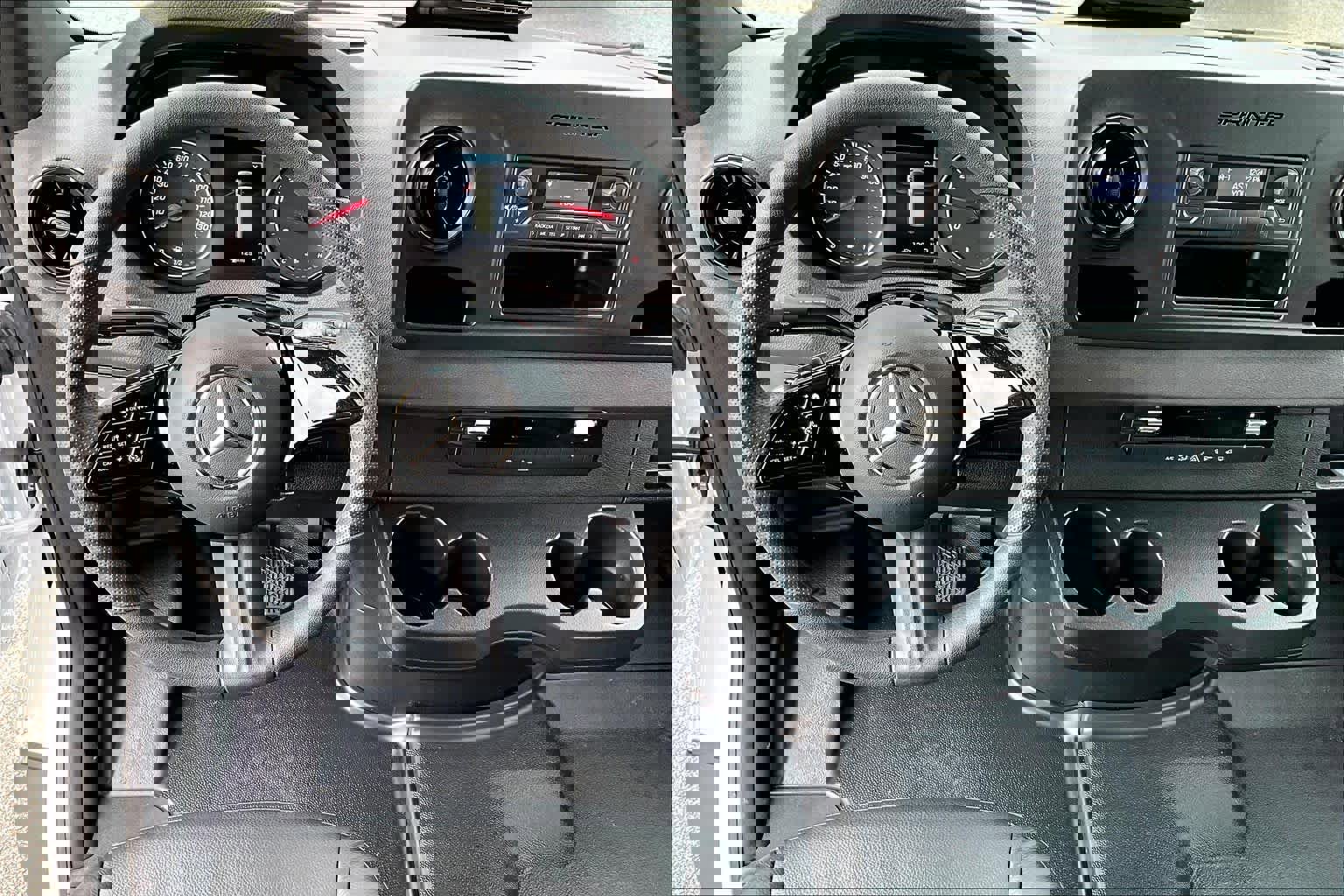 Used 2025 Mercedes-Benz Sprinter 2500 image 6