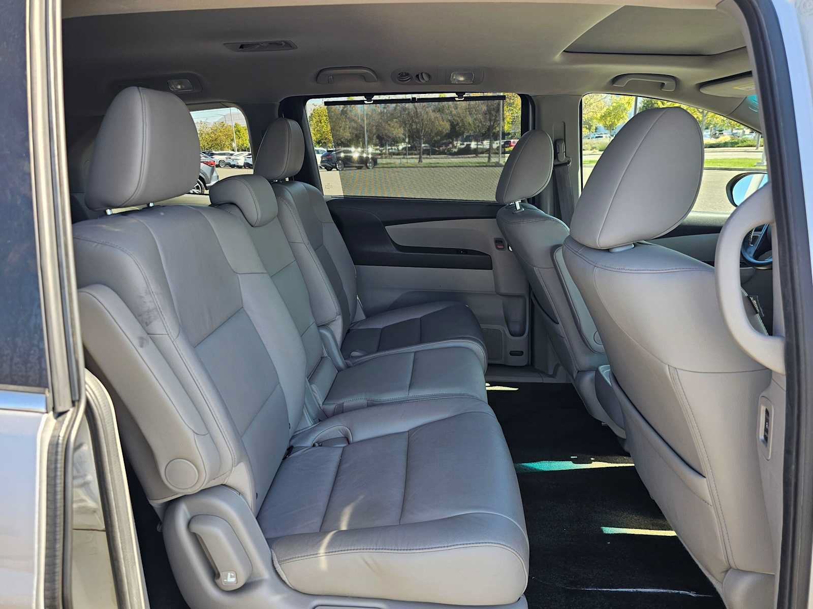 Used 2014 Honda Odyssey EX-L image 12