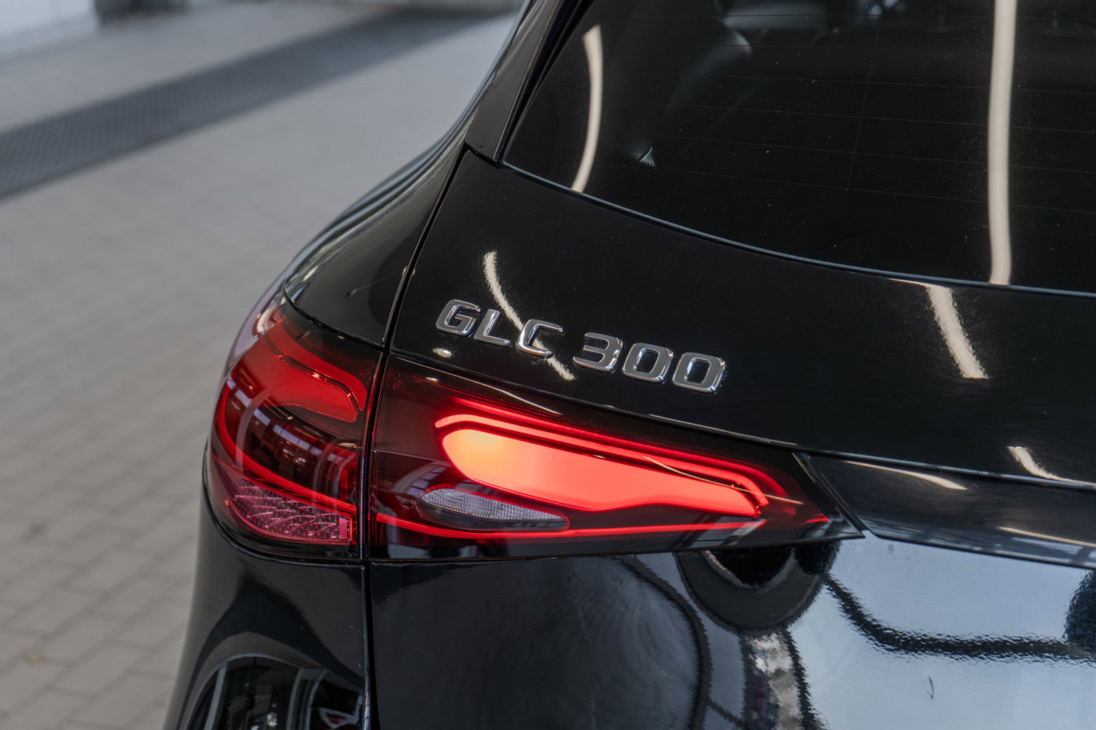 Used 2023 Mercedes-Benz GLC 300 image 24