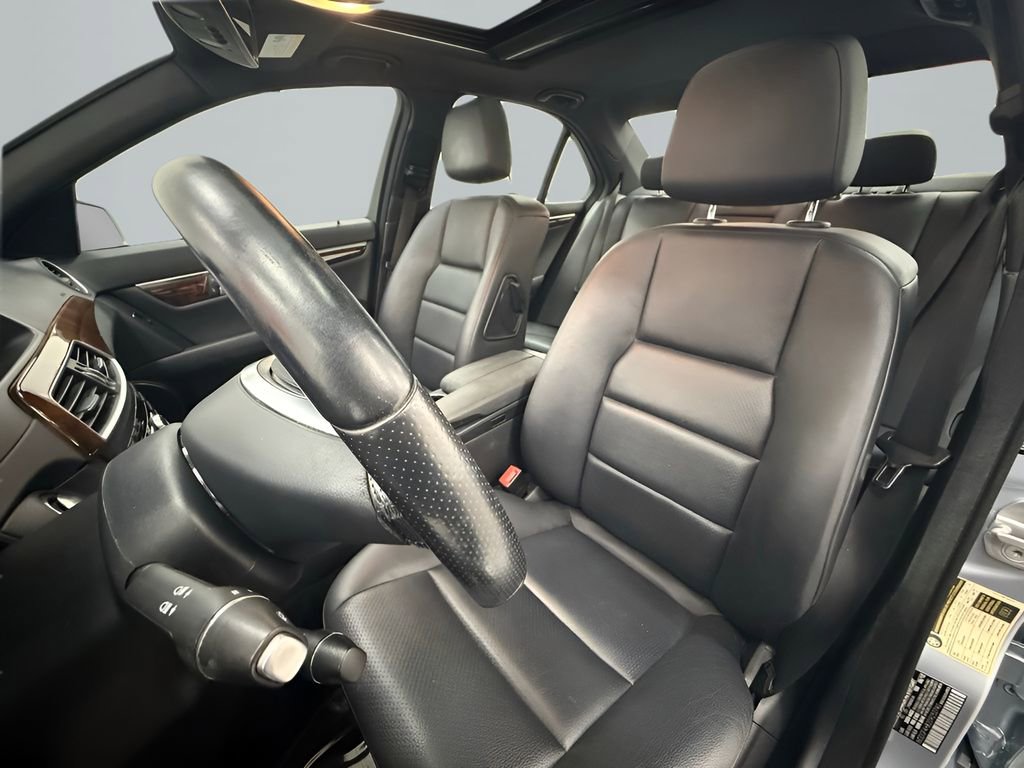 Used 2013 Mercedes-Benz C 250 Sedan image 10