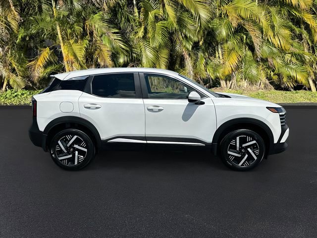 Used 2025 Nissan Kicks SV FWD image 4