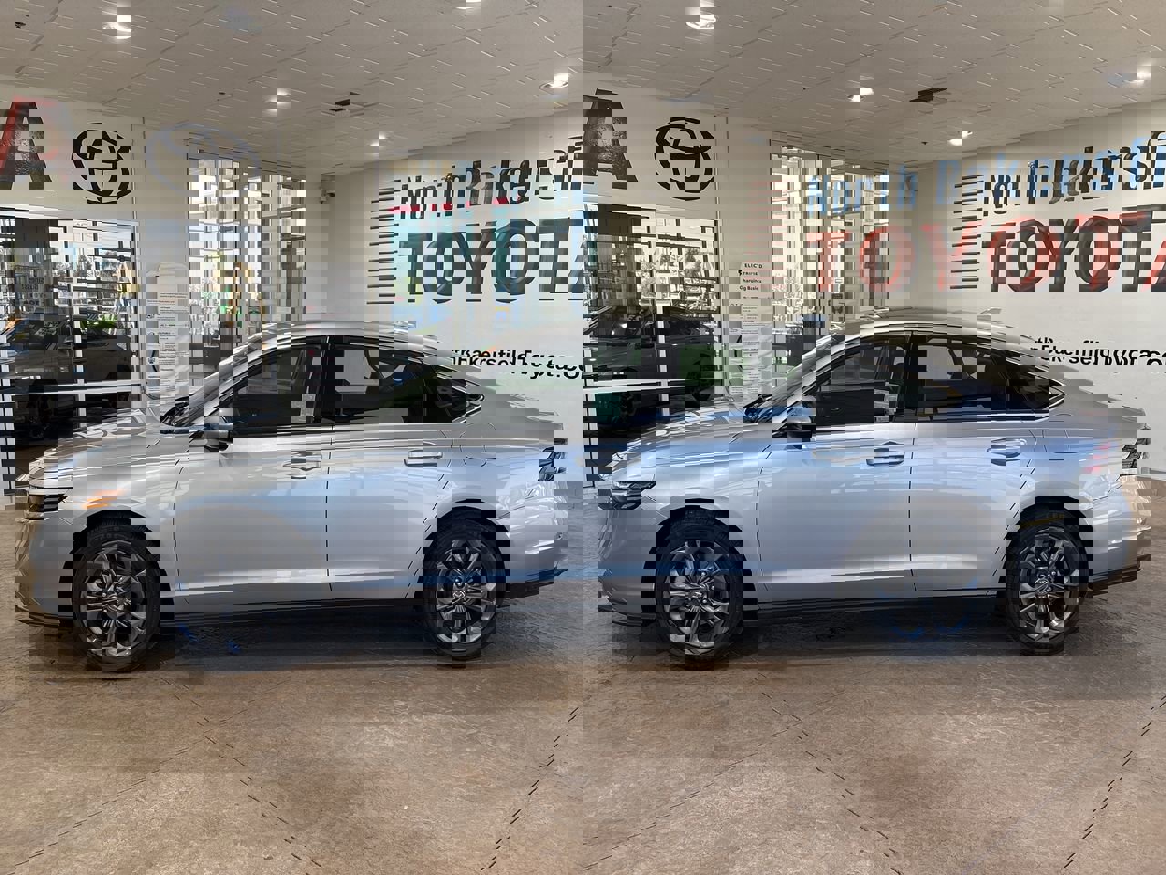Used 2023 Honda Accord EX image 7