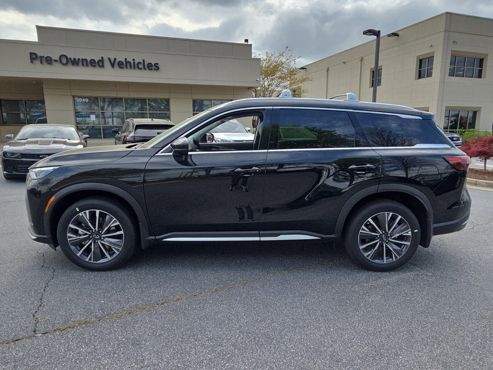 New 2026 INFINITI QX60 Luxe w/ Cargo Package image 9