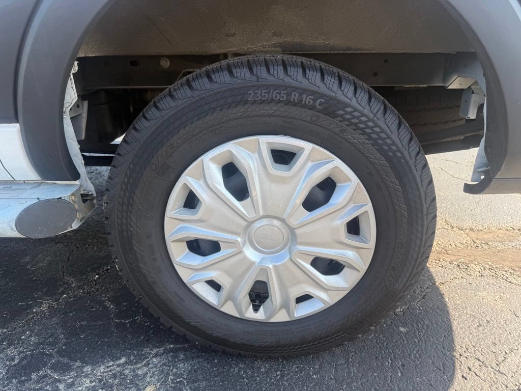 Used 2025 Ford Transit 250 Low Roof w/ Exterior Upgrade Package RWD image 36