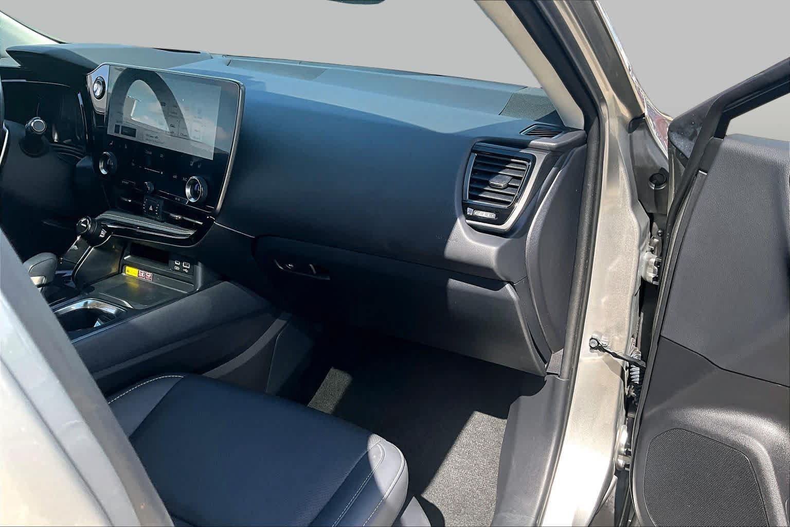 Used 2022 Lexus NX 350h AWD image 18