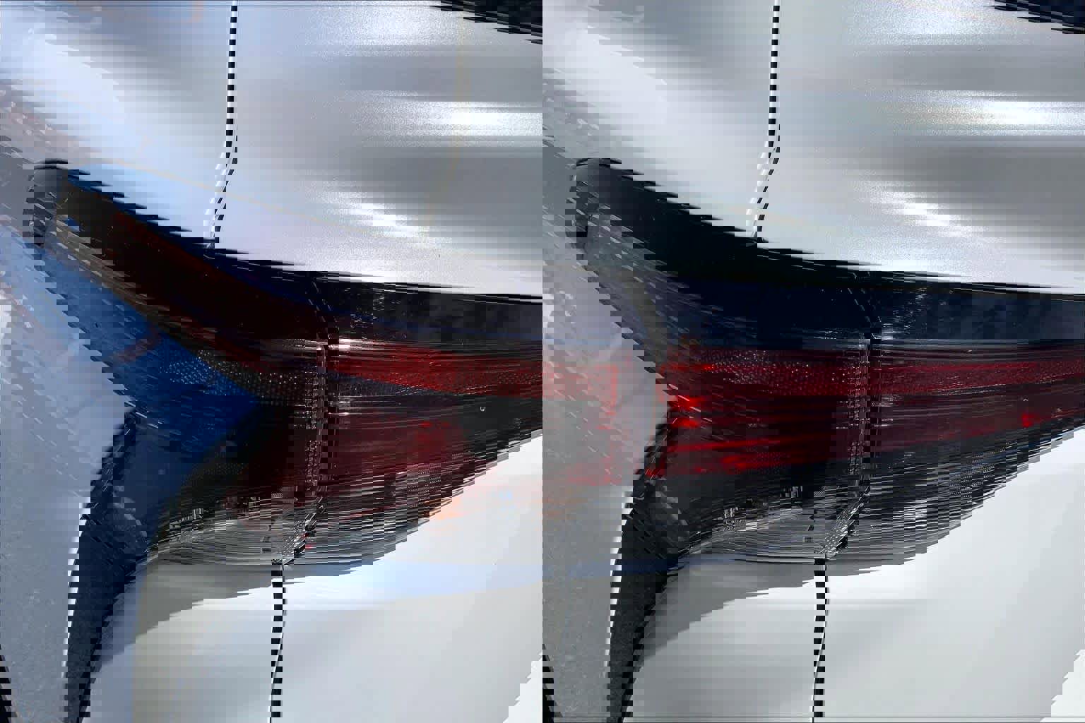 Used 2025 Toyota Sienna XLE w/ XLE Plus Package image 25