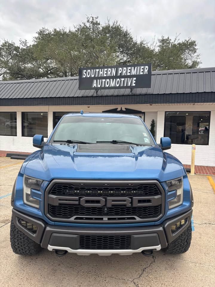 Used 2019 Ford F150 Raptor w/ Equipment Group 802A Luxury image 1