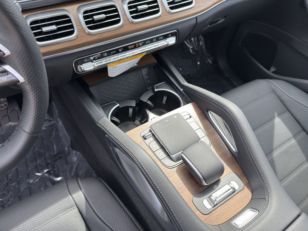New 2026 Mercedes-Benz GLS 450 4MATIC image 29
