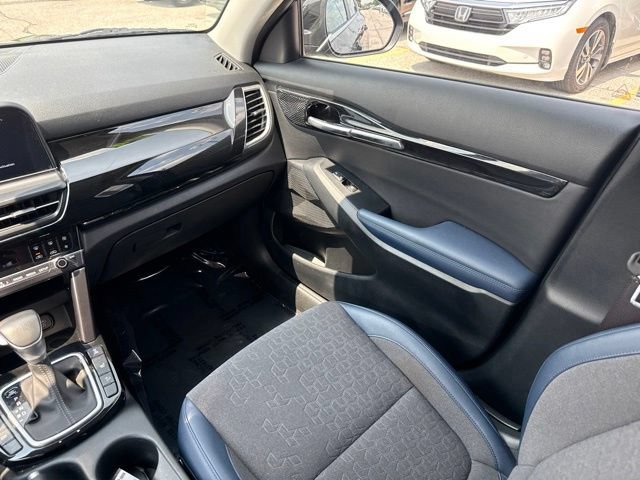 Used 2024 Kia Seltos S AWD/4WD image 23