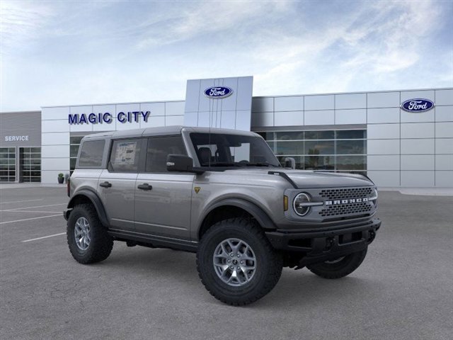 New 2025 Ford Bronco Badlands image 7