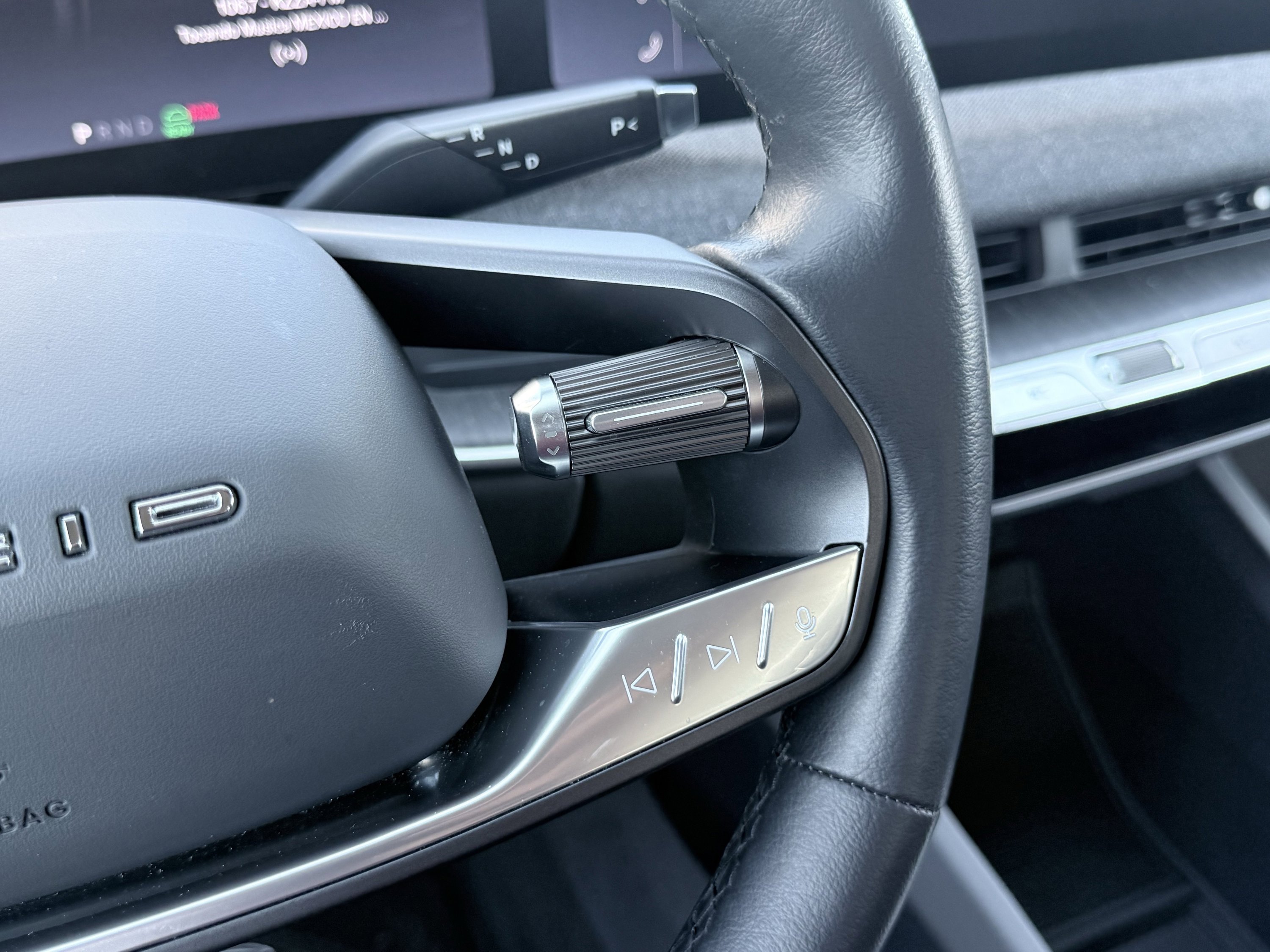 Used 2025 Lucid Air Touring image 73