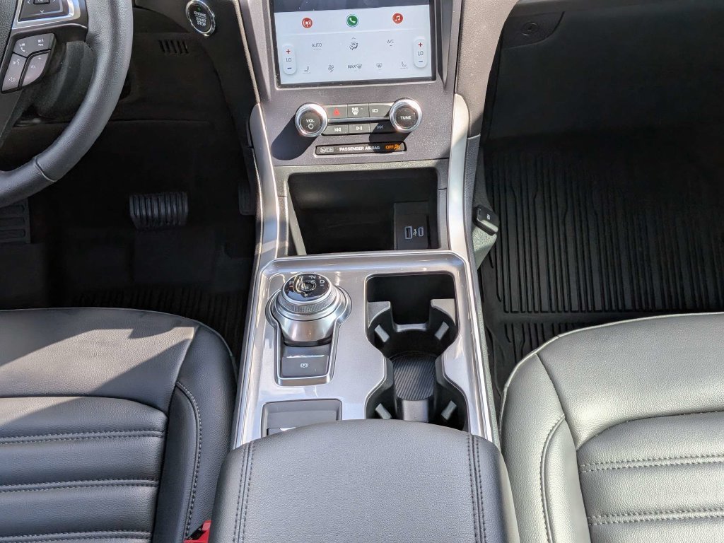 Used 2024 Ford Edge SEL w/ Convenience Package AWD/4WD image 17