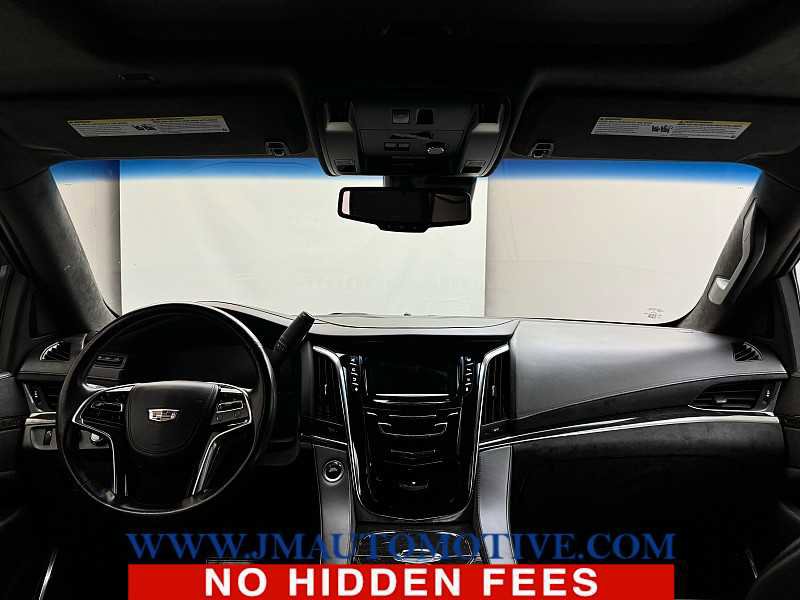 Used 2015 Cadillac Escalade Platinum image 12