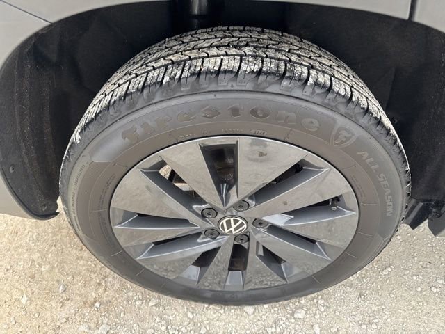 Used 2024 Volkswagen Taos S image 23