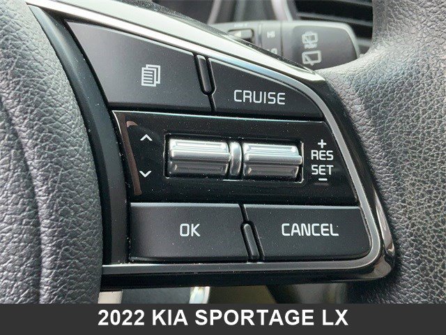 Used 2022 Kia Sportage LX image 22