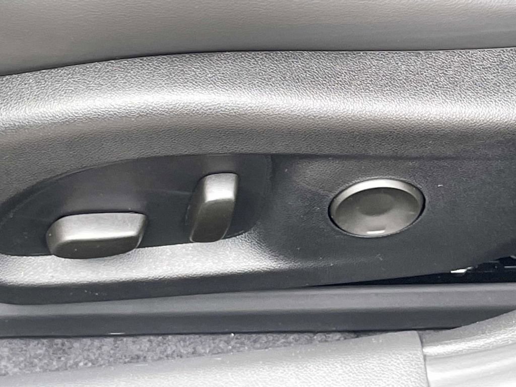 New 2025 Cadillac CT4 Premium Luxury image 18