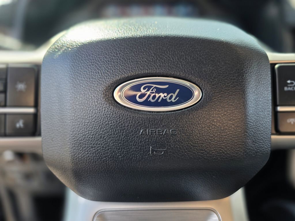 Used 2024 Ford Expedition Max XLT image 25