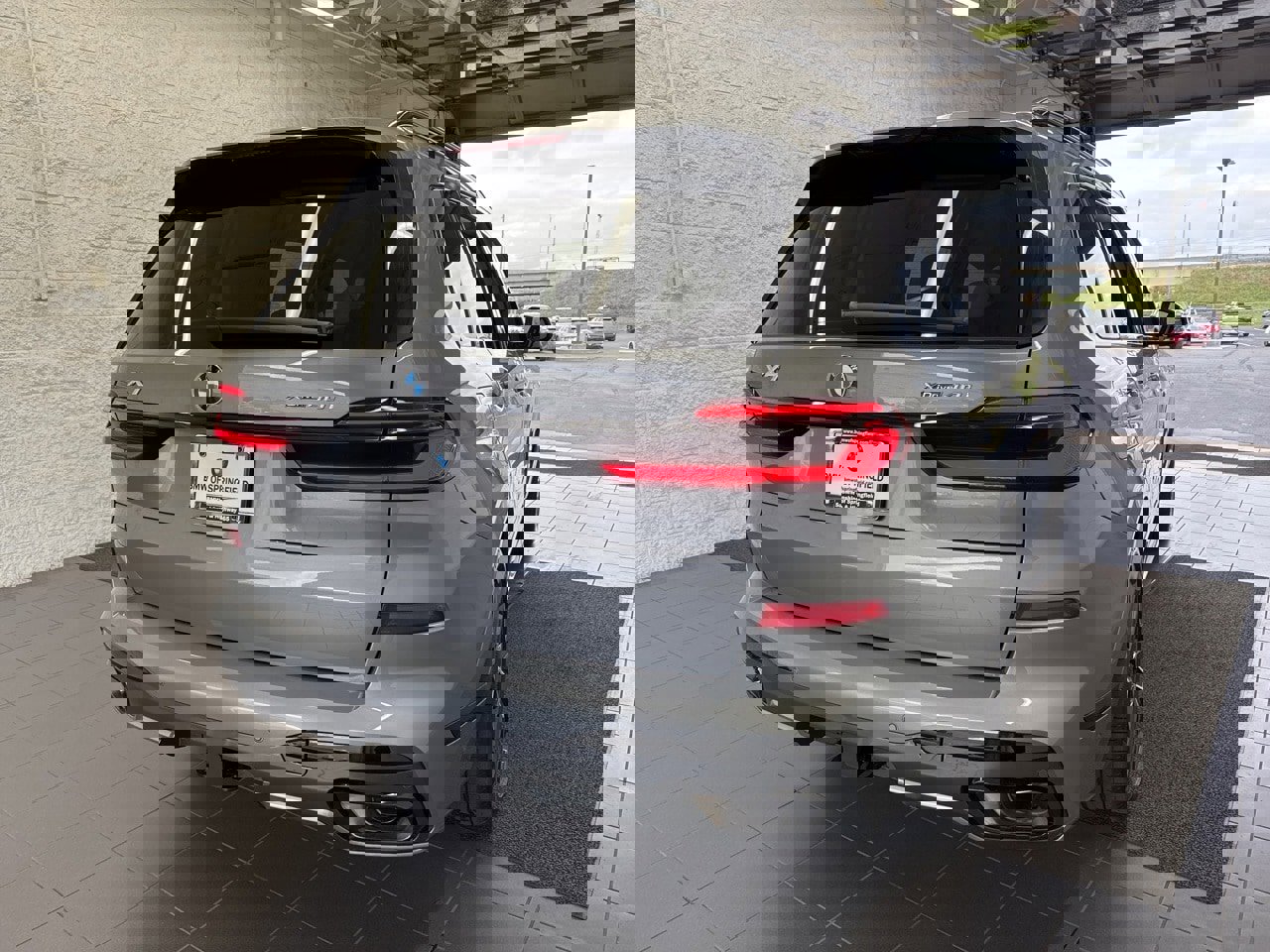 New 2026 BMW X7 xDrive40i w/ M Sport Package image 7