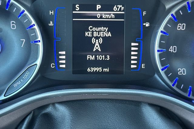 Certified 2023 Chrysler Voyager LX image 28