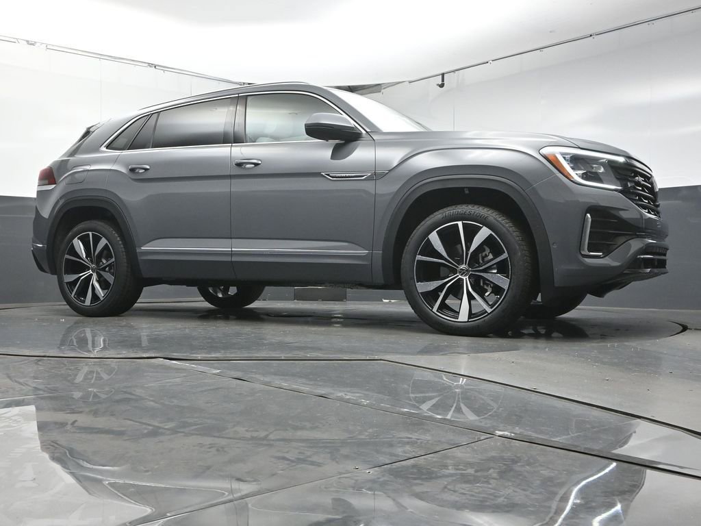 New 2026 Volkswagen Atlas Cross Sport SEL Premium R-Line image 32