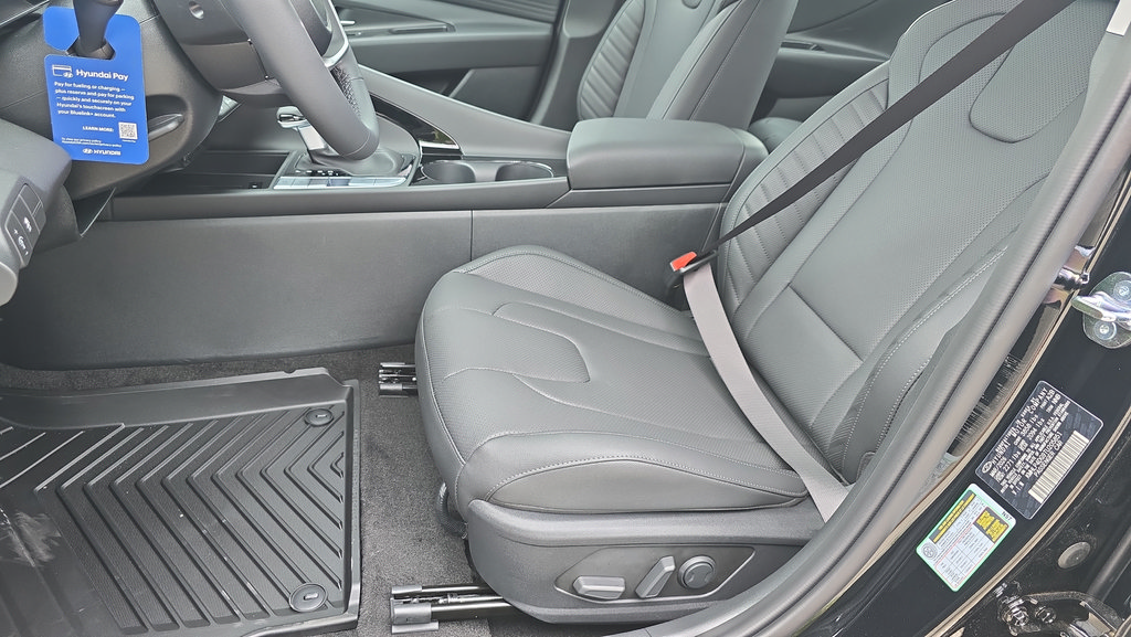 New 2026 Hyundai Elantra Limited FWD image 14