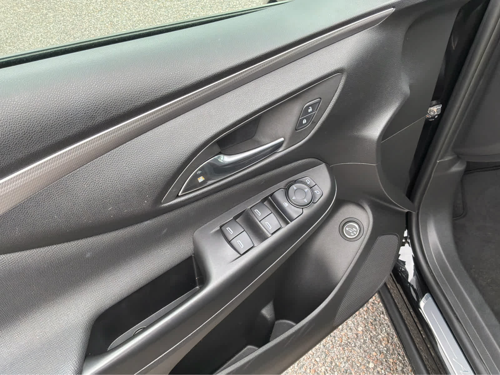 Used 2024 Buick Envista Avenir FWD image 11