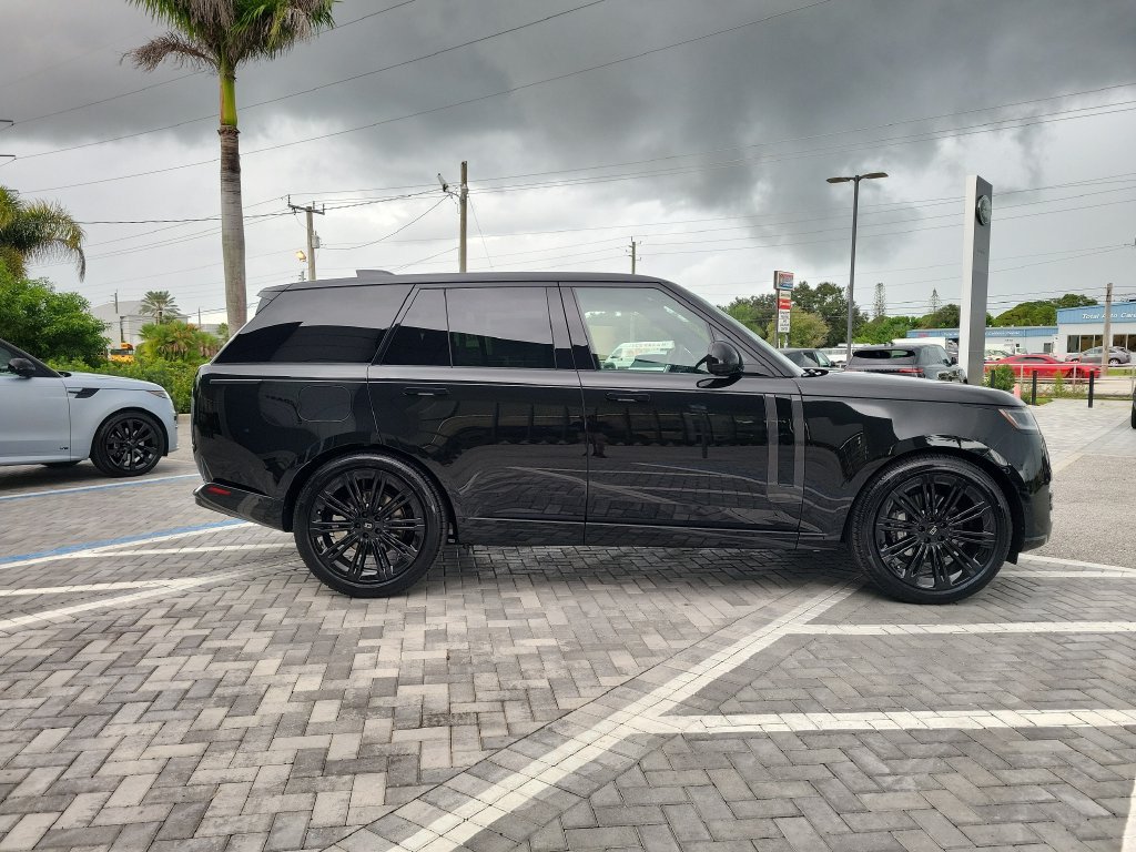 New 2027 Land Rover Range Rover SE AWD/4WD image 6