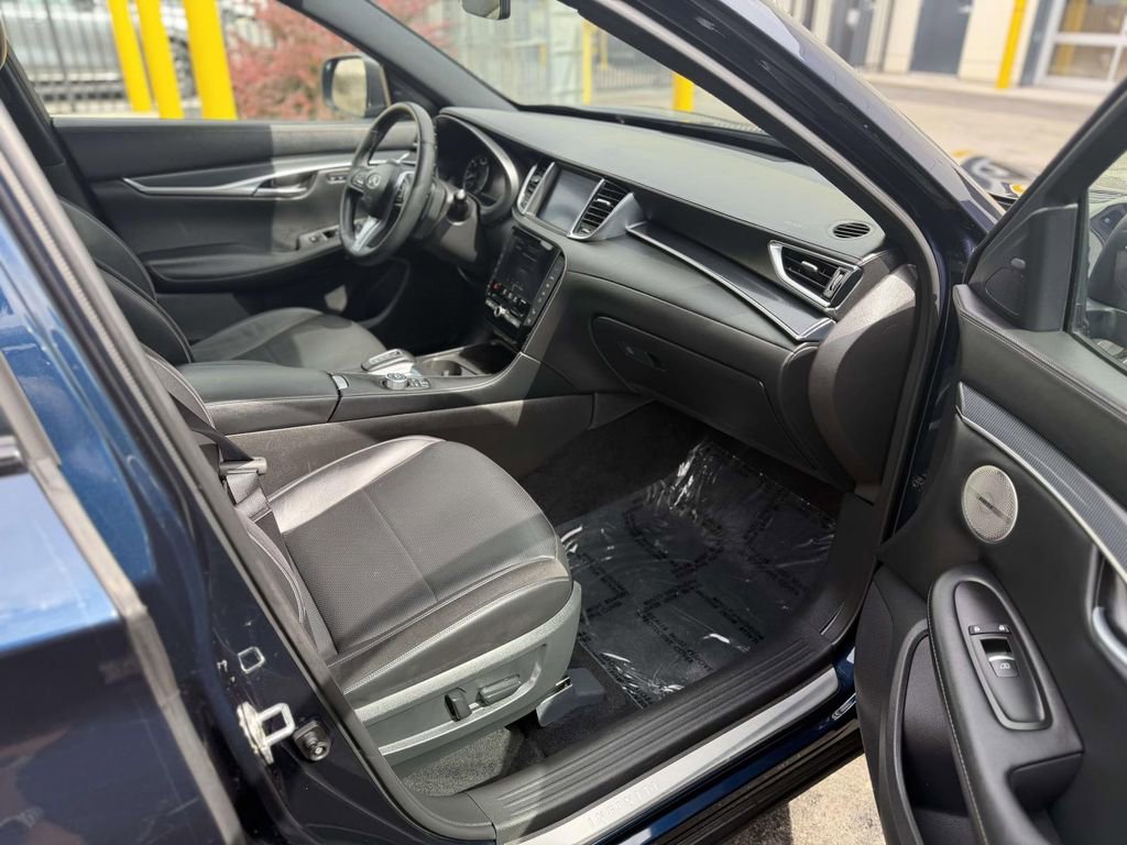 Used 2025 INFINITI QX50 Sport AWD/4WD image 13