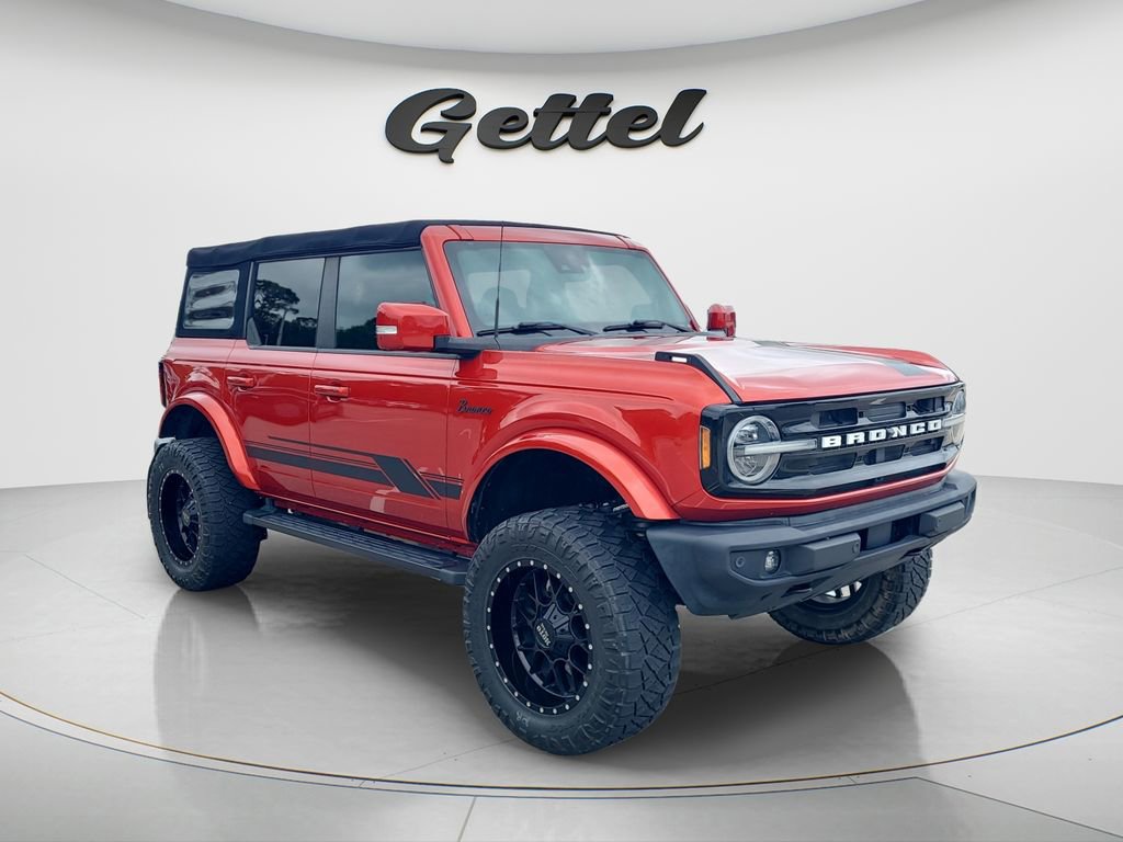 Used 2022 Ford Bronco Outer Banks image 2