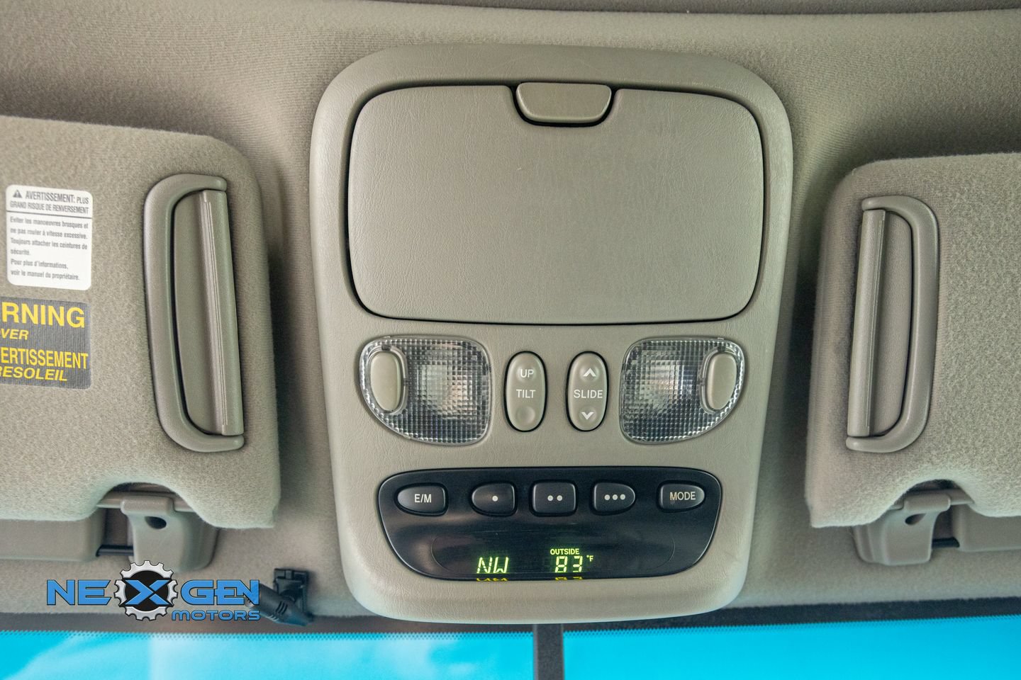 Used 2004 Toyota Sequoia Limited w/ Preferred Accessory Pkg AWD/4WD image 26