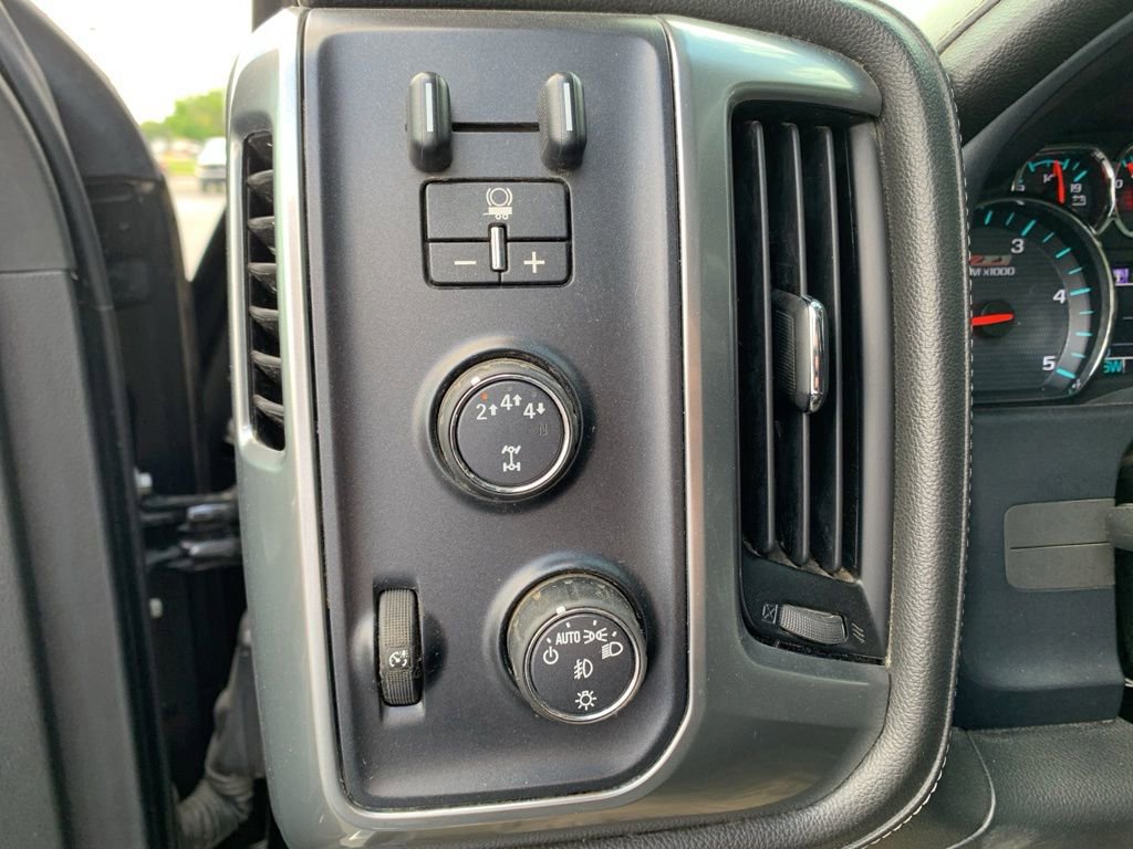 Used 2017 Chevrolet Silverado 3500 LTZ w/ Duramax Plus Package AWD/4WD image 38