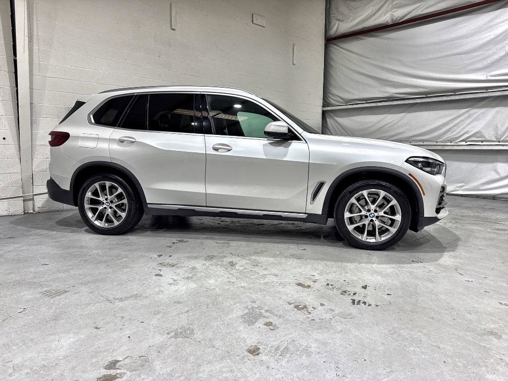 Used 2020 BMW X5 xDrive40i w/ Premium Package AWD/4WD image 6