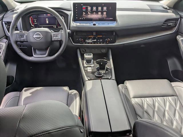 New 2026 Nissan Rogue Platinum image 14