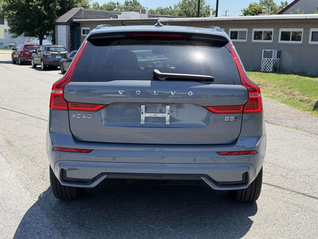 Used 2024 Volvo XC60 B5 Plus AWD/4WD image 21