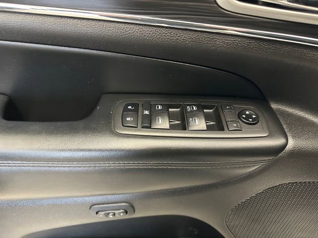 Used 2019 Jeep Grand Cherokee Limited image 25