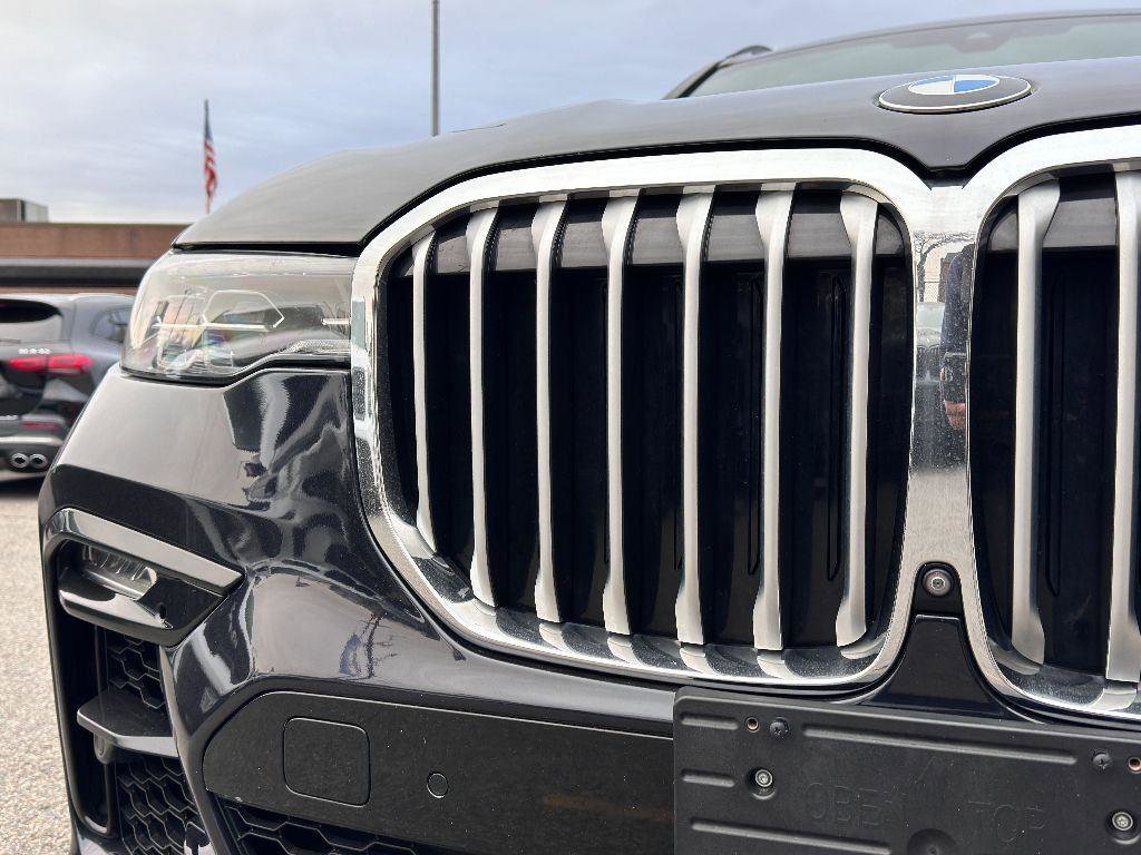Used 2020 BMW X7 xDrive40i w/ M Sport Package image 13