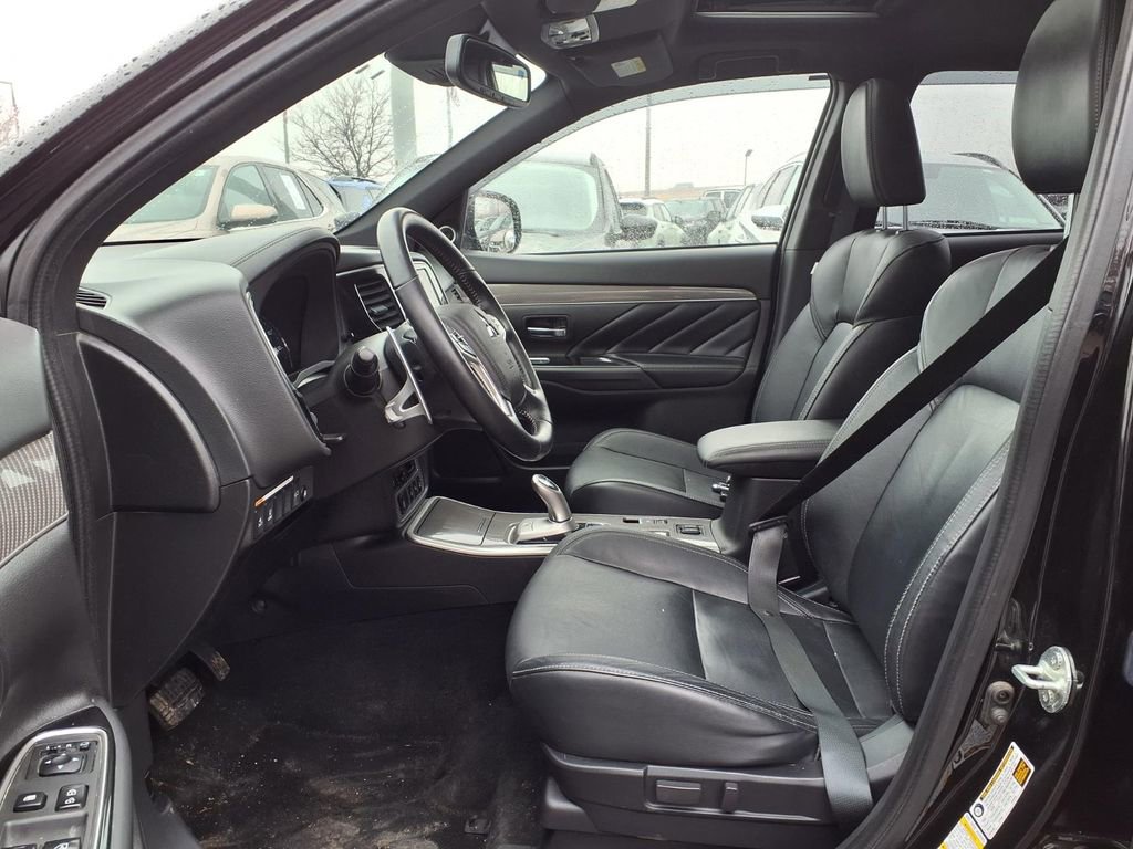 Used 2019 Mitsubishi Outlander GT image 13