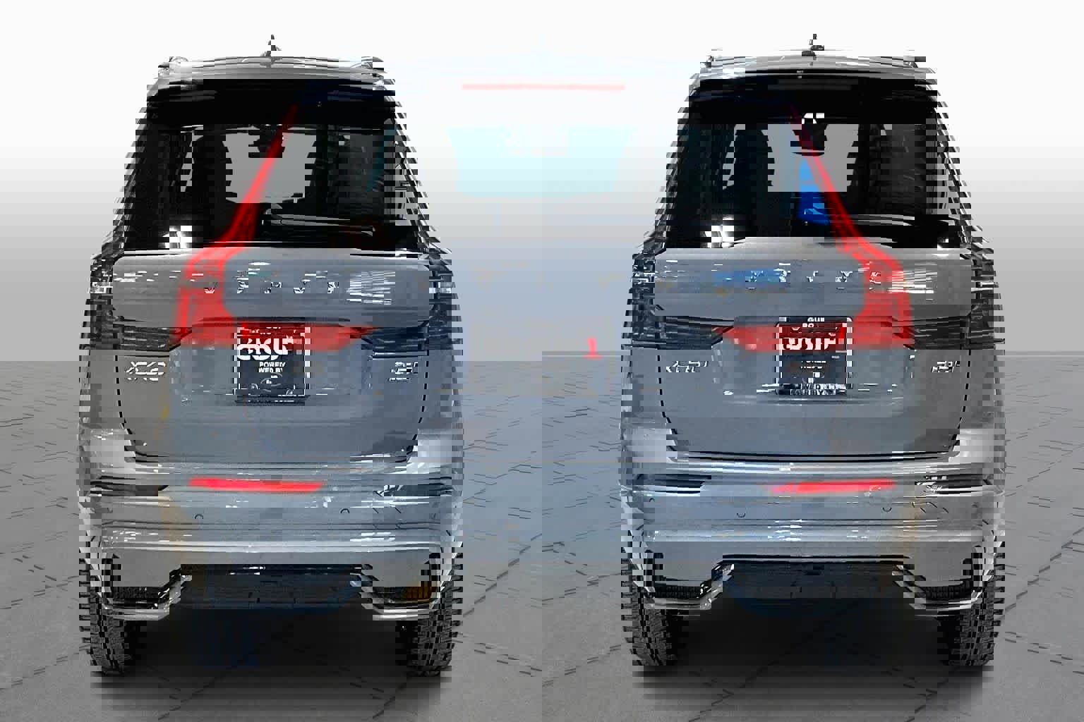 Used 2024 Volvo XC60 B5 Plus image 5