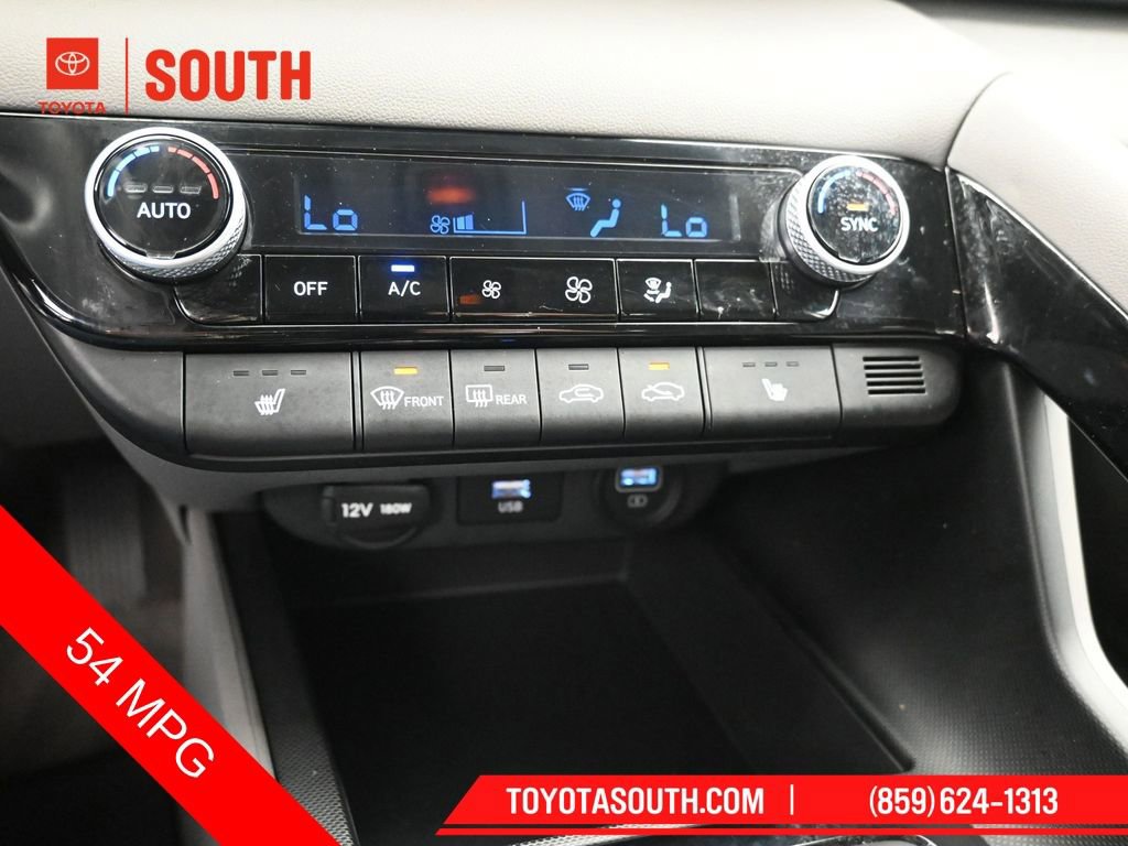 Used 2023 Hyundai Elantra Blue image 17